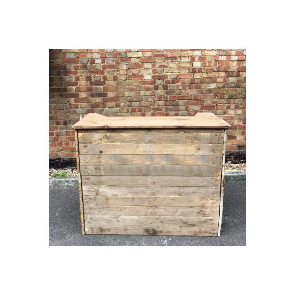 Outdoor bar